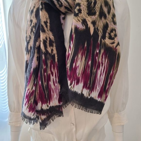 CODELLO Scarf - Picture 9 of 11